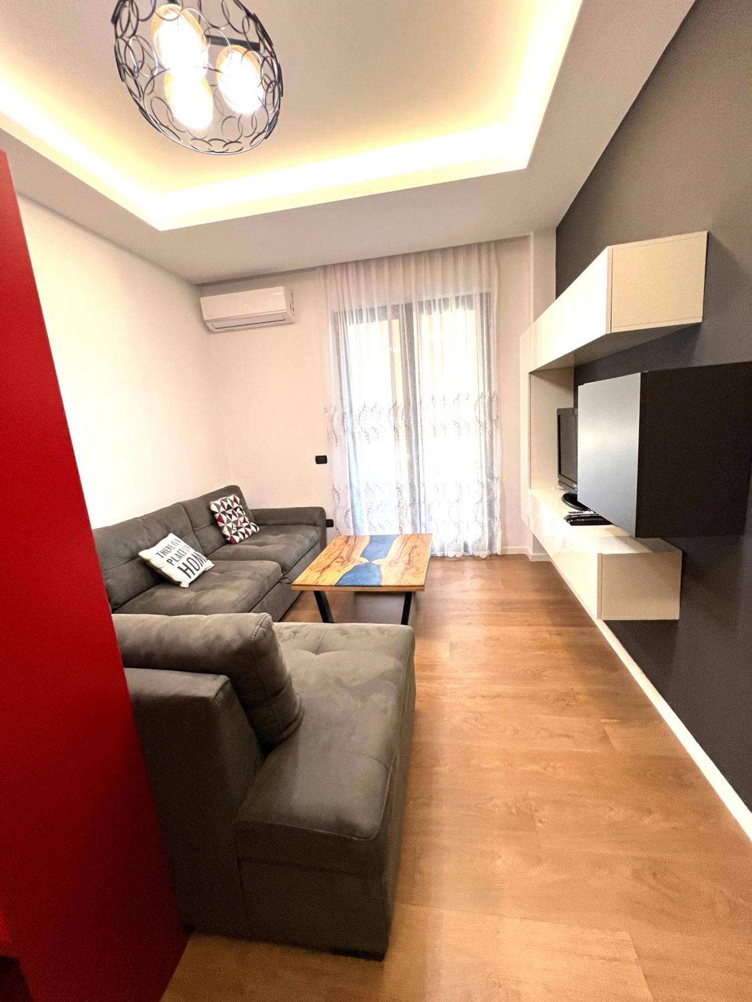 Downtown Grand Comfort Тирана Екстер'єр фото